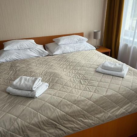 Hotel Evan U Hoffera Topoľcany Bagian luar foto