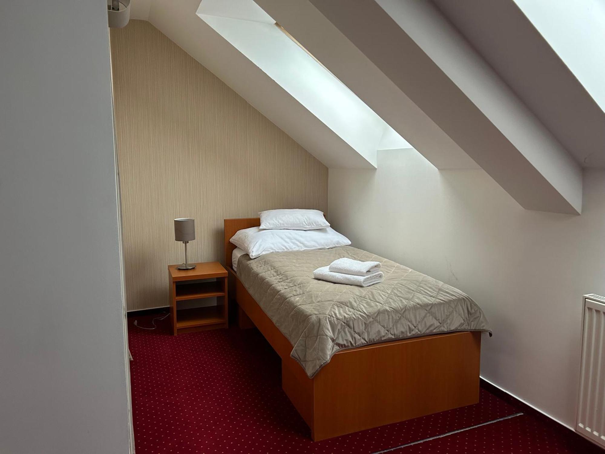 Hotel Evan U Hoffera Topoľcany Bagian luar foto