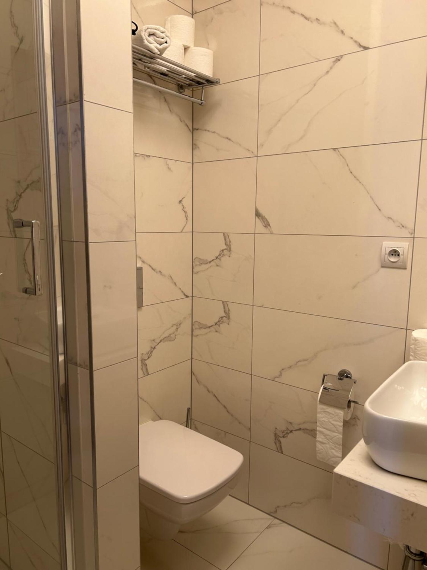 Hotel Evan U Hoffera Topoľcany Bagian luar foto