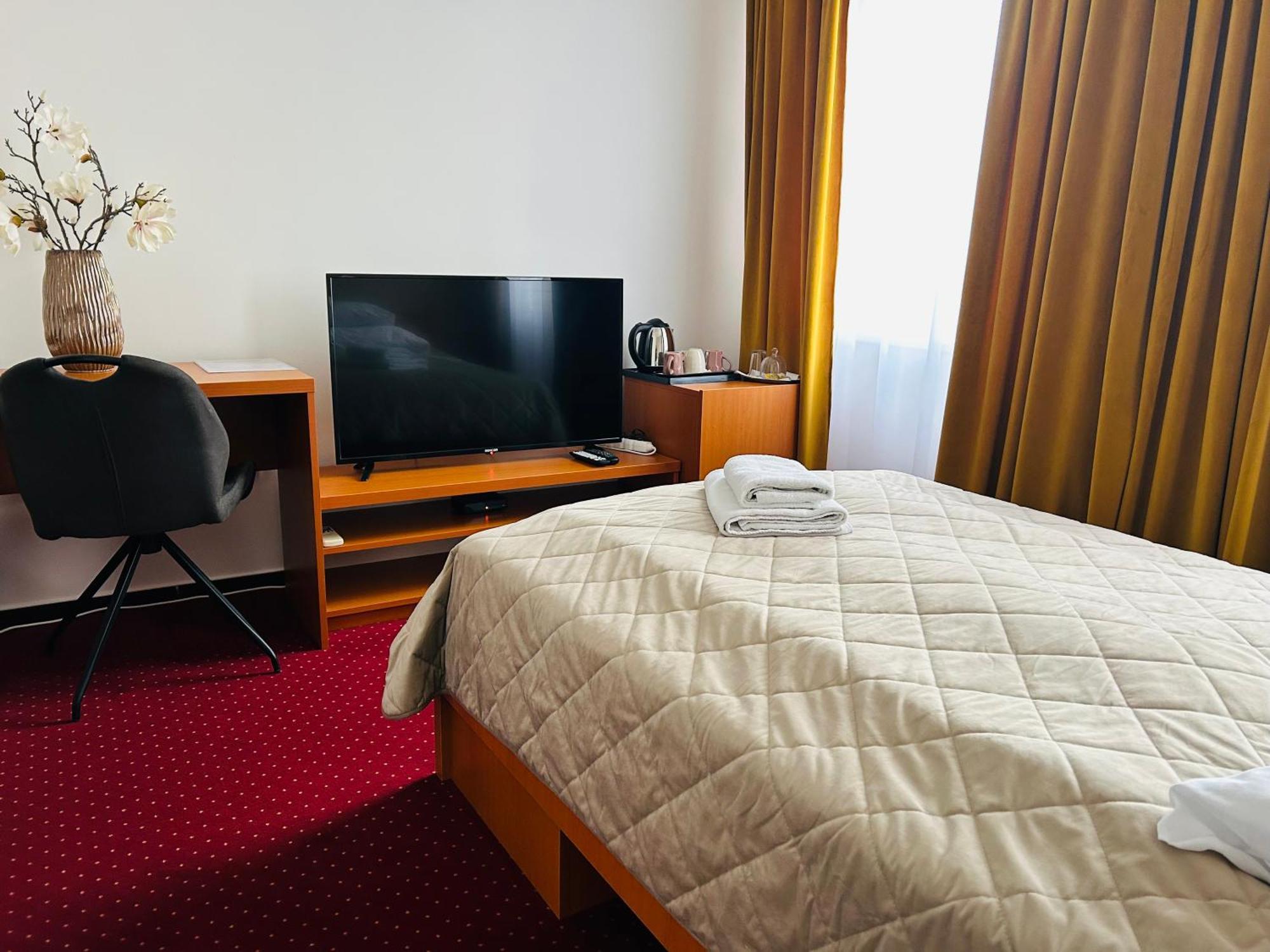 Hotel Evan U Hoffera Topoľcany Bagian luar foto